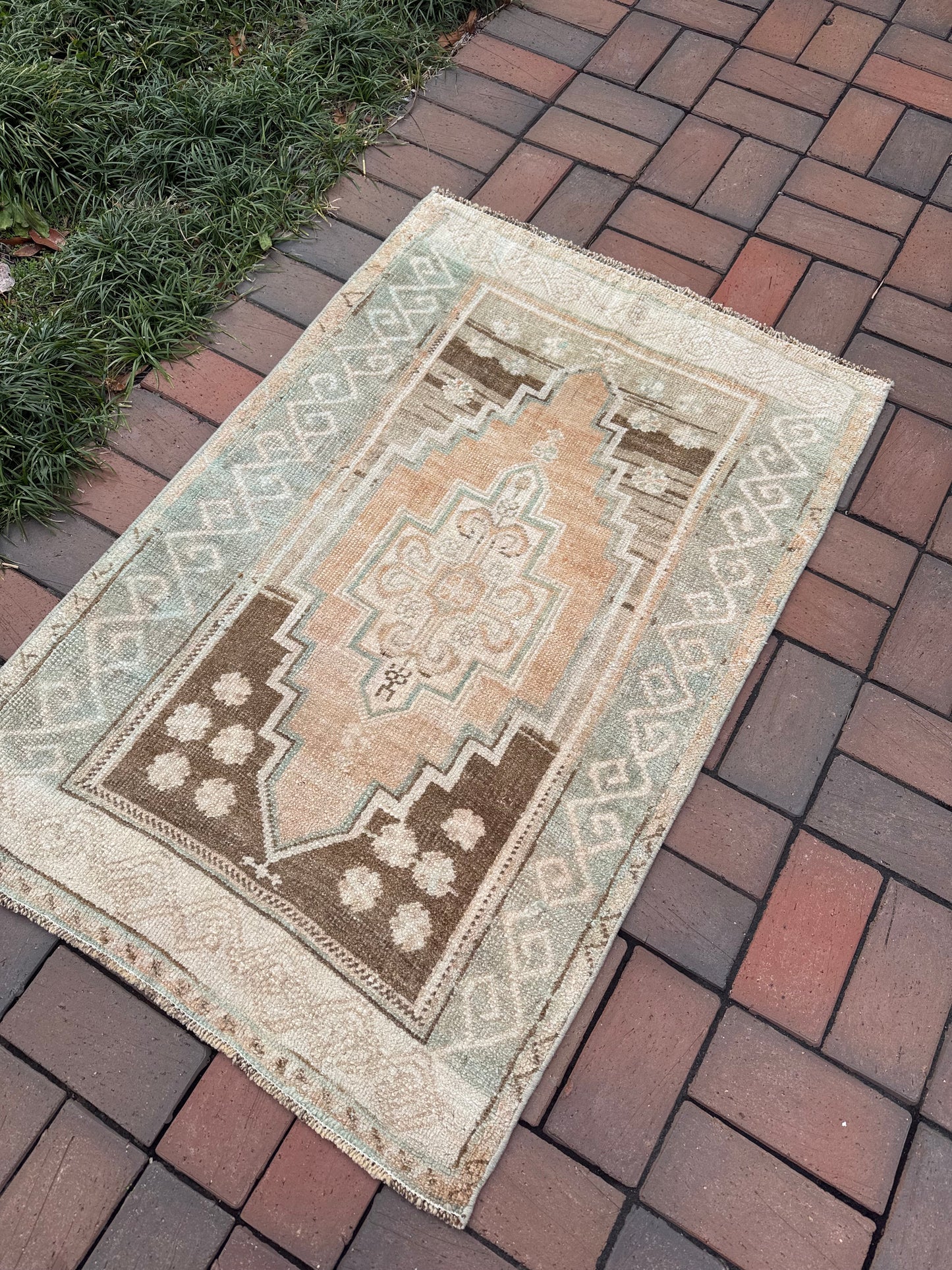 2.5x3.9 Vintage Anatolian