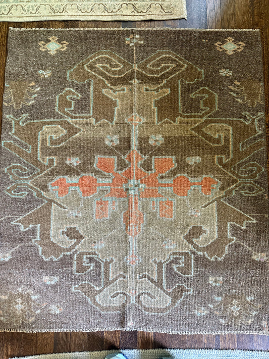 3.6x3.9 Vintage Anatolian