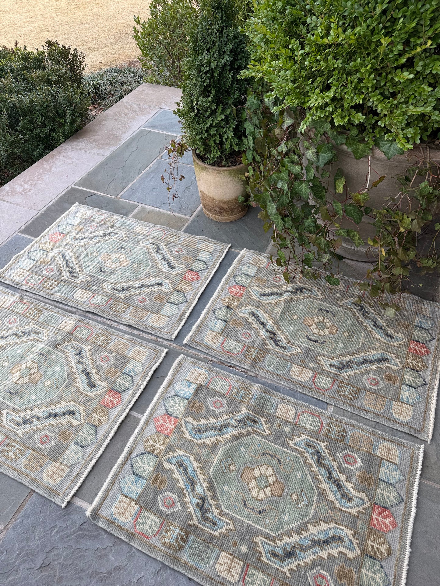 2x2.8 Turkish Oushak (sold individually)