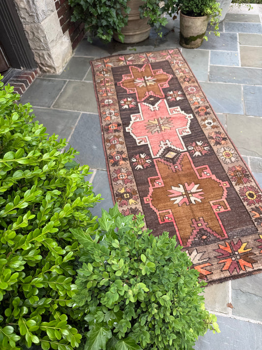 3.2x7.11 Vintage Kars