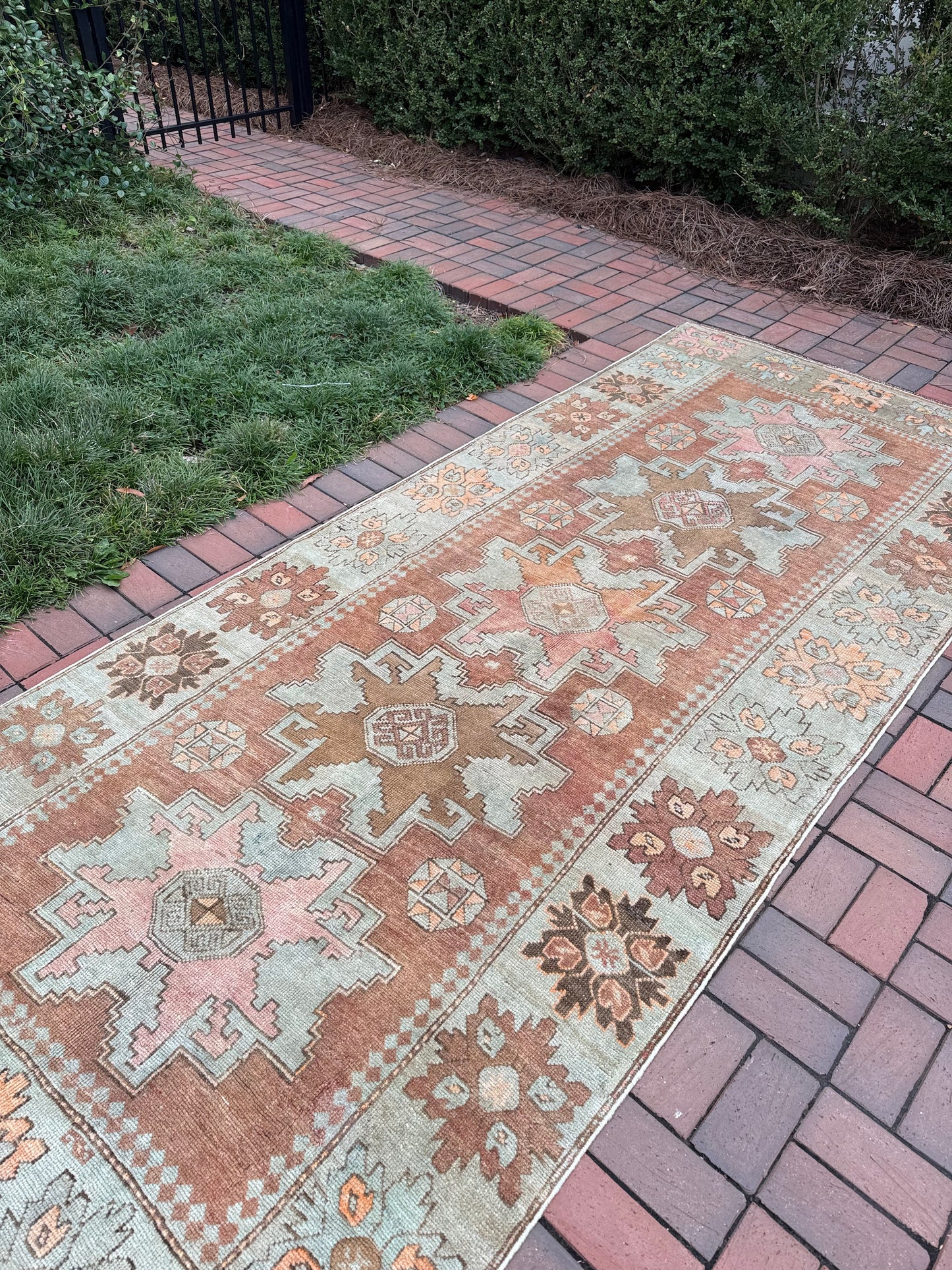 4.8x10.9 Vintage Anatolian