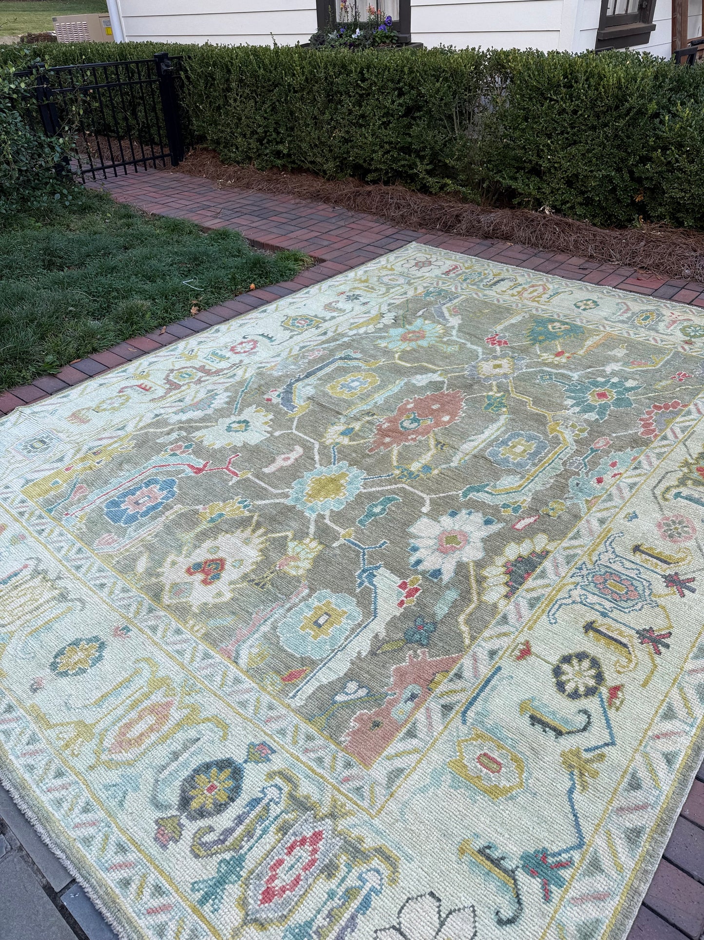 9x11.9 Turkish Oushak