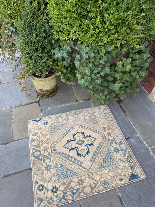 2.9x3 Vintage Anatolian